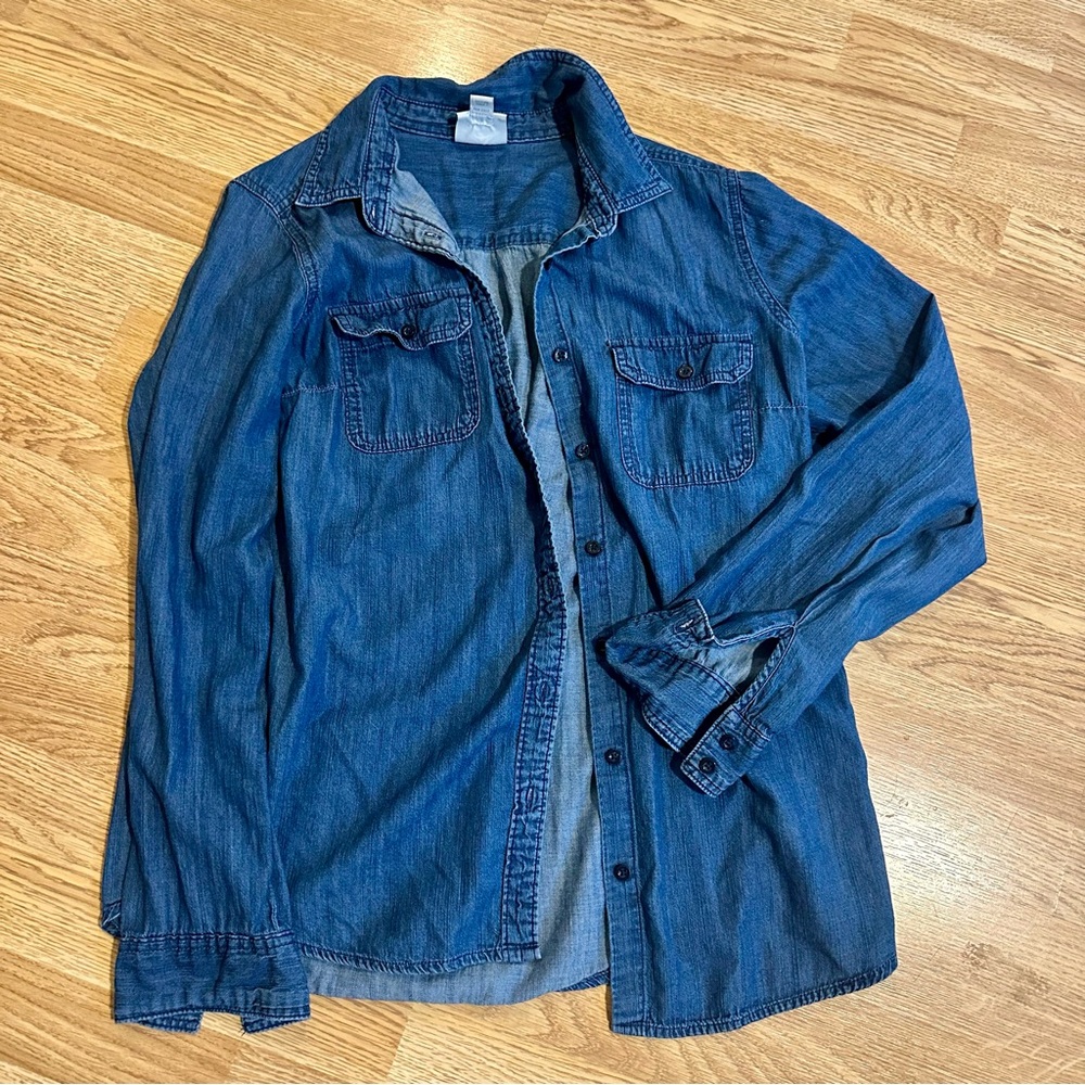 St. John's Bay Blue Button Down Shirt Classic Design